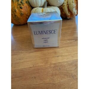 Jeunesse Luminesce Advanced Night Repair 30ml (1 oz.)